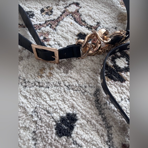 Assorted belts - Picture 5 of 5